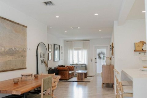 Купить виллу или дом в Майами, Флорида 3 спальни, 137.87м2, № 2051069 - фото 7