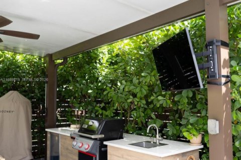 Купить виллу или дом в Майами, Флорида 3 спальни, 137.87м2, № 2051069 - фото 29