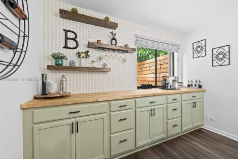 House in Coconut Creek, Florida 4 bedrooms, 206.52 sq.m. № 1987638 - photo 5