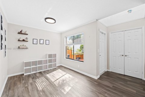 House in Coconut Creek, Florida 4 bedrooms, 206.52 sq.m. № 1987638 - photo 13