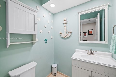 House in Coconut Creek, Florida 4 bedrooms, 206.52 sq.m. № 1987638 - photo 14