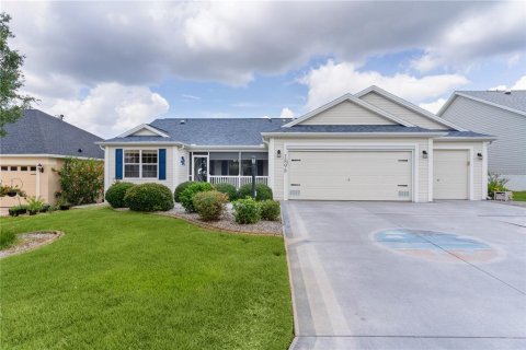 House in The Villages, Florida 3 bedrooms, 141.86 sq.m. № 1827923 - photo 1