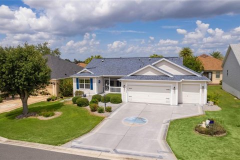 House in The Villages, Florida 3 bedrooms, 141.86 sq.m. № 1827923 - photo 3