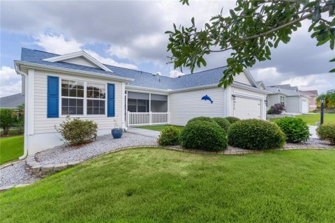 House in The Villages, Florida 3 bedrooms, 141.86 sq.m. № 1827923 - photo 7