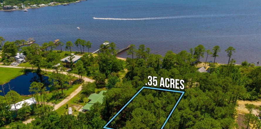 Land in Freeport, Florida № 559304