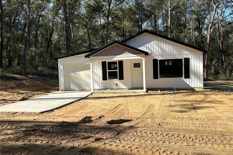 House in Dunnellon, Florida 3 bedrooms, 99.03 sq.m. № 2207238