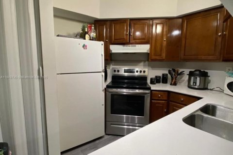 Copropriété à louer à Miami, Floride: 2 chambres, 106.19 m2 № 1838681 - photo 23