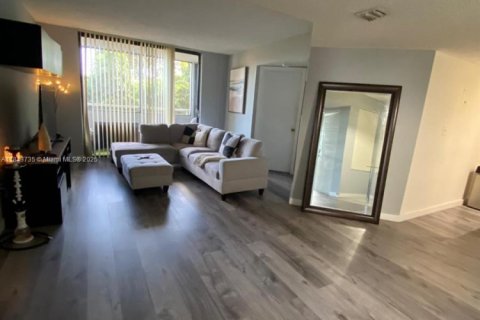Copropriété à louer à Miami, Floride: 2 chambres, 106.19 m2 № 1838681 - photo 27