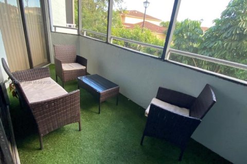Copropriété à louer à Miami, Floride: 2 chambres, 106.19 m2 № 1838681 - photo 22