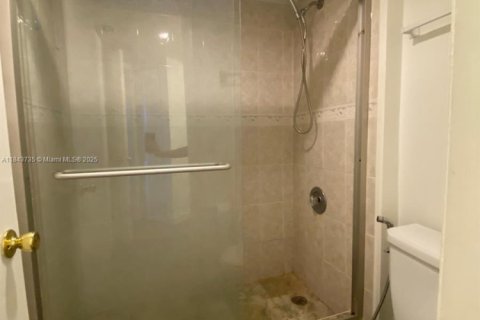 Copropriété à louer à Miami, Floride: 2 chambres, 106.19 m2 № 1838681 - photo 19