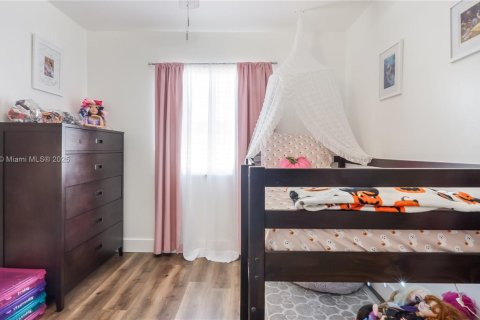 Adosado en venta en Miami, Florida, 3 dormitorios, 117.99 m2 № 1954530 - foto 19