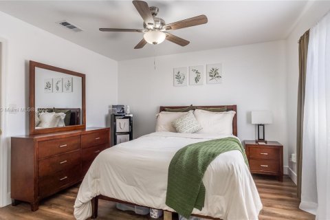 Adosado en venta en Miami, Florida, 3 dormitorios, 117.99 m2 № 1954530 - foto 25