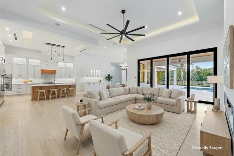 Casa en venta en Palm Beach Gardens, Florida, 4 dormitorios, 437.01 m2 № 2003897 - foto 9