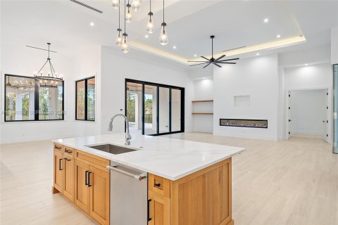 Casa en venta en Palm Beach Gardens, Florida, 4 dormitorios, 437.01 m2 № 2003897 - foto 12