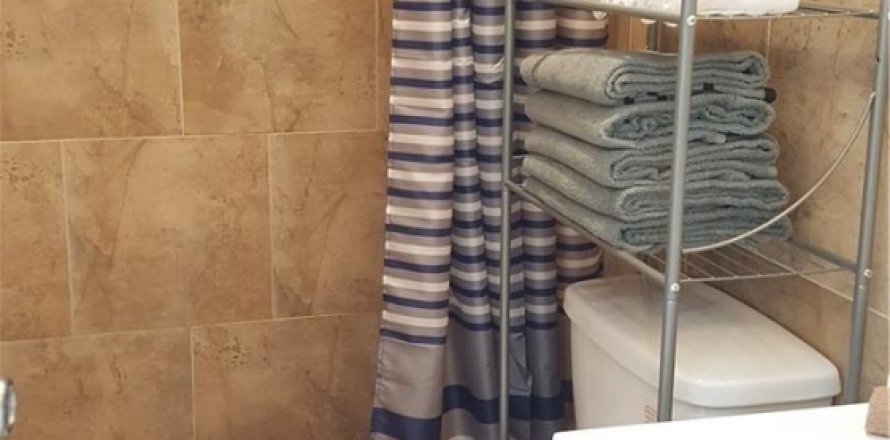 House in Fort Lauderdale, Florida 3 bedrooms, 107.49 sq.m. № 1098876