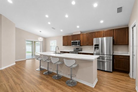 House in Lakeland, Florida 4 bedrooms, 159.33 sq.m. № 2226460 - photo 10