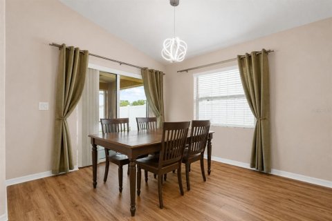 House in Lakeland, Florida 4 bedrooms, 159.33 sq.m. № 2226460 - photo 16