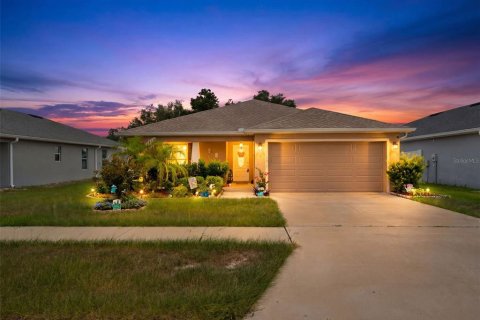 House in Lakeland, Florida 4 bedrooms, 159.33 sq.m. № 2226460