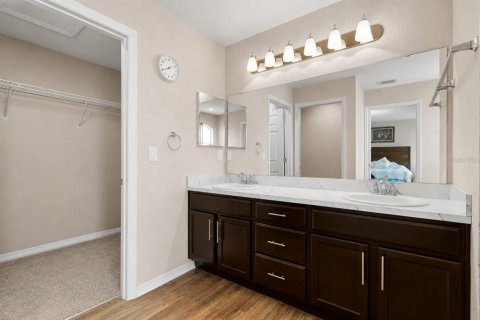 House in Lakeland, Florida 4 bedrooms, 159.33 sq.m. № 2226460 - photo 21