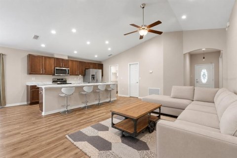 House in Lakeland, Florida 4 bedrooms, 159.33 sq.m. № 2226460 - photo 9