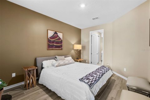 Adosado en venta en Saint Petersburg, Florida, 3 dormitorios, 159.14 m2 № 1885046 - foto 16