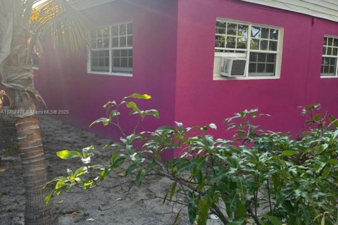Casa en venta en North Miami Beach, Florida, 3 dormitorios, 133.78 m2 № 1983690 - foto 24