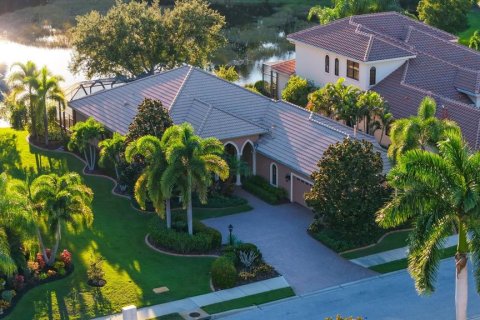Villa ou maison à vendre à Lakewood Ranch, Floride: 3 chambres, 229.93 m2 № 2418344 - photo 10
