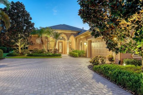 Villa ou maison à Lakewood Ranch, Floride 3 chambres, 229.93 m2 № 2418344