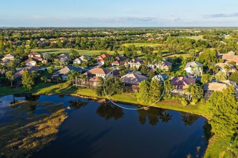 Villa ou maison à vendre à Lakewood Ranch, Floride: 3 chambres, 229.93 m2 № 2418344 - photo 3