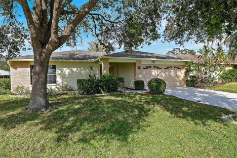House in Clearwater, Florida 2 bedrooms, 118.36 sq.m. № 1446525 - photo 3
