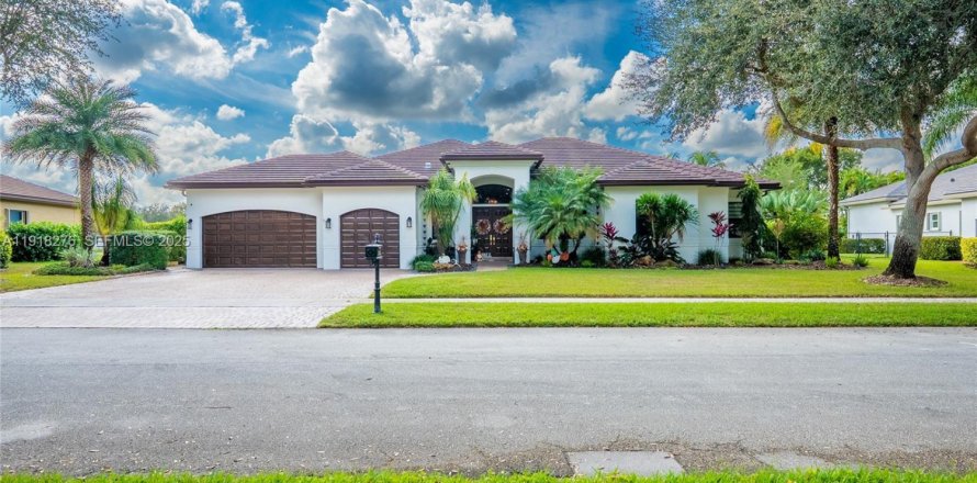 Villa ou maison à Davie, Floride 4 chambres, 284.28 m2 № 1976649