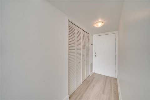 Condominio en venta en North Miami, Florida, 1 dormitorio, 67.17 m2 № 2245835 - foto 7