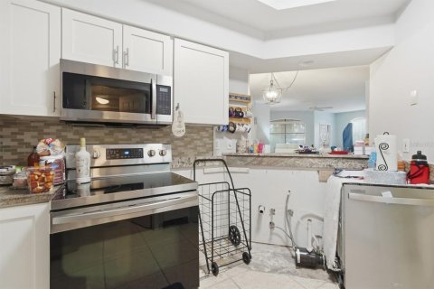 Condo in Saint Augustine, Florida, 3 bedrooms № 2099701 - photo 26