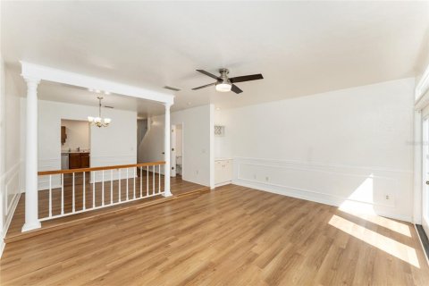 Adosado en venta en Gainesville, Florida, 2 dormitorios, 131.36 m2 № 2225375 - foto 8