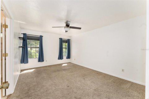 Adosado en venta en Gainesville, Florida, 2 dormitorios, 131.36 m2 № 2225375 - foto 13
