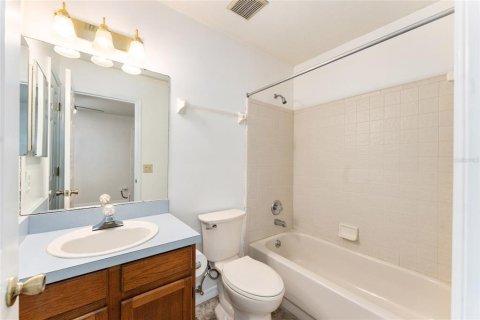 Adosado en venta en Gainesville, Florida, 2 dormitorios, 131.36 m2 № 2225375 - foto 12
