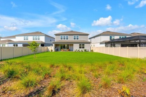 House in Orlando, Florida 5 bedrooms, 338.26 sq.m. № 2200363 - photo 28