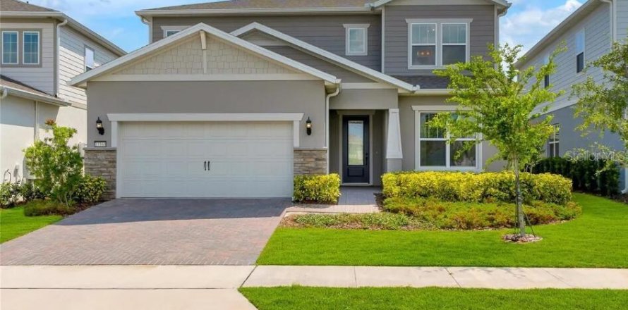 House in Orlando, Florida 5 bedrooms, 338.26 sq.m. № 2200363