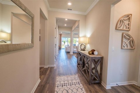 House in Orlando, Florida 5 bedrooms, 338.26 sq.m. № 2200363 - photo 10