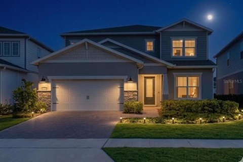 House in Orlando, Florida 5 bedrooms, 338.26 sq.m. № 2200363 - photo 23