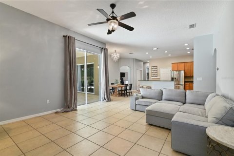 House in Apopka, Florida 4 bedrooms, 245.73 sq.m. № 1870247 - photo 30
