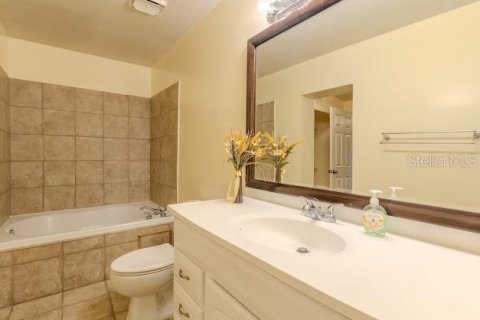 Villa ou maison à vendre à Gainesville, Floride: 5 chambres, 344.85 m2 № 2415138 - photo 15