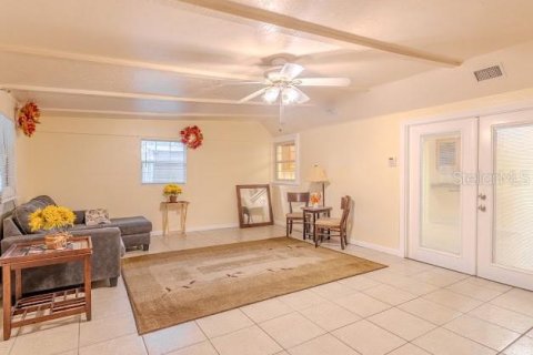 Villa ou maison à vendre à Gainesville, Floride: 5 chambres, 344.85 m2 № 2415138 - photo 9
