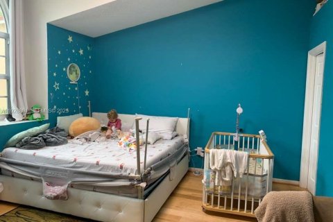 Villa ou maison à vendre à Miami, Floride: 3 chambres, 152.17 m2 № 1987274 - photo 13