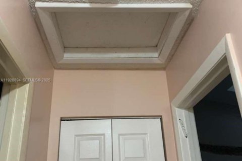 Villa ou maison à vendre à Miami, Floride: 3 chambres, 152.17 m2 № 1987274 - photo 25