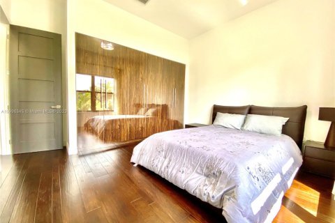 Снять в аренду виллу или дом в Холливуд, Флорида 4 спальни, 268.12м2, № 1959521 - фото 20