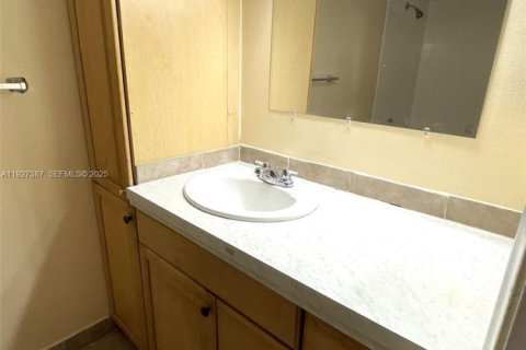 Copropriété à louer à West Palm Beach, Floride: 1 chambre, 72 m2 № 1986265 - photo 16