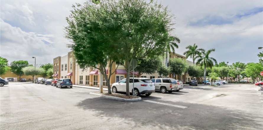 Bureau à Miami, Floride № 1178394