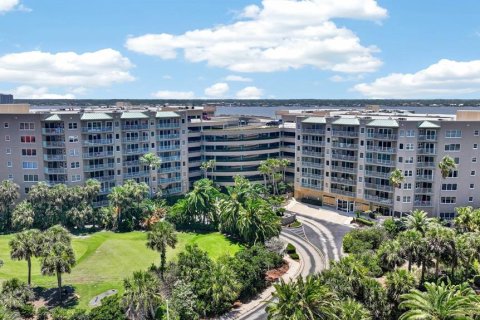Condo à Daytona Beach, Floride, 2 chambres № 2126139