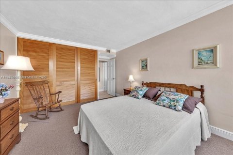 Купить кондоминиум в Холливуд, Флорида 2 спальни, 104.05м2, № 2053500 - фото 24